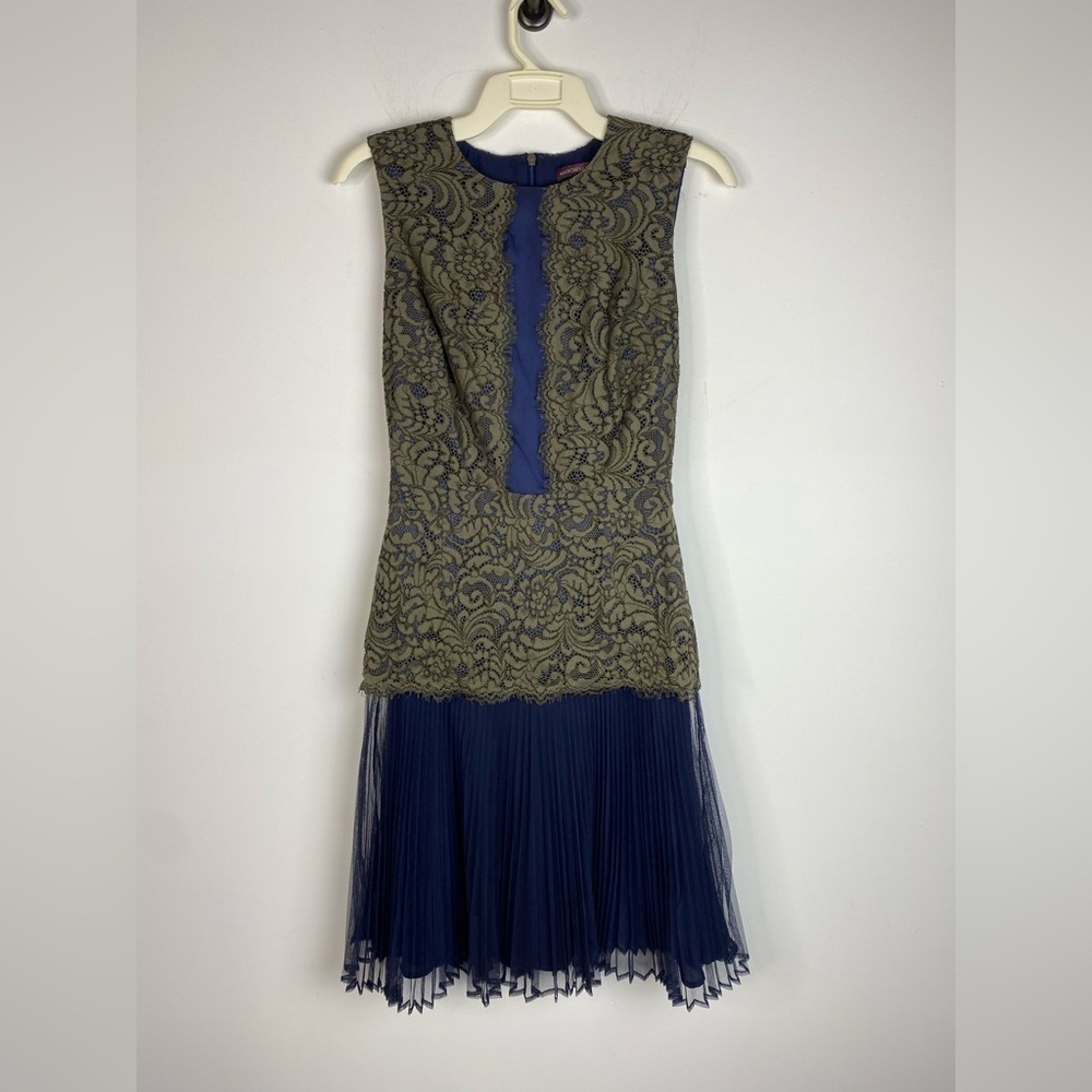 Marchesa Voyage Dress Size 4 Green Lace Blue Pleat Midi - Picture 3 of 9